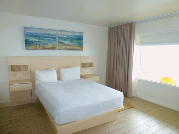 King One Bedroom Suite Ocean View with kitchen Photo 2