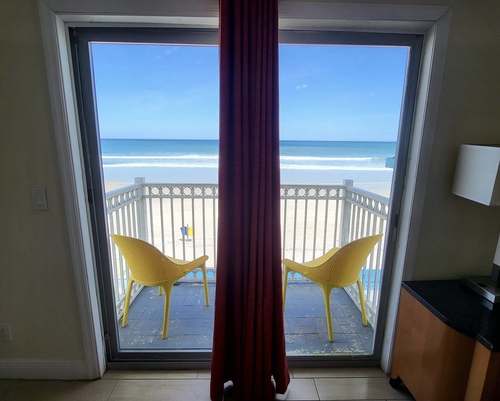 King Oceanfront Suite Balcony - Upper Floor 