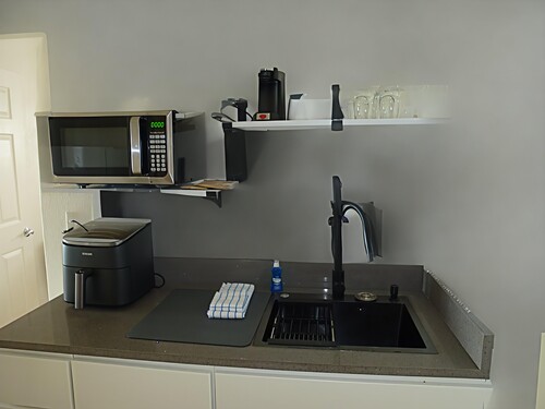 King family room kitchen